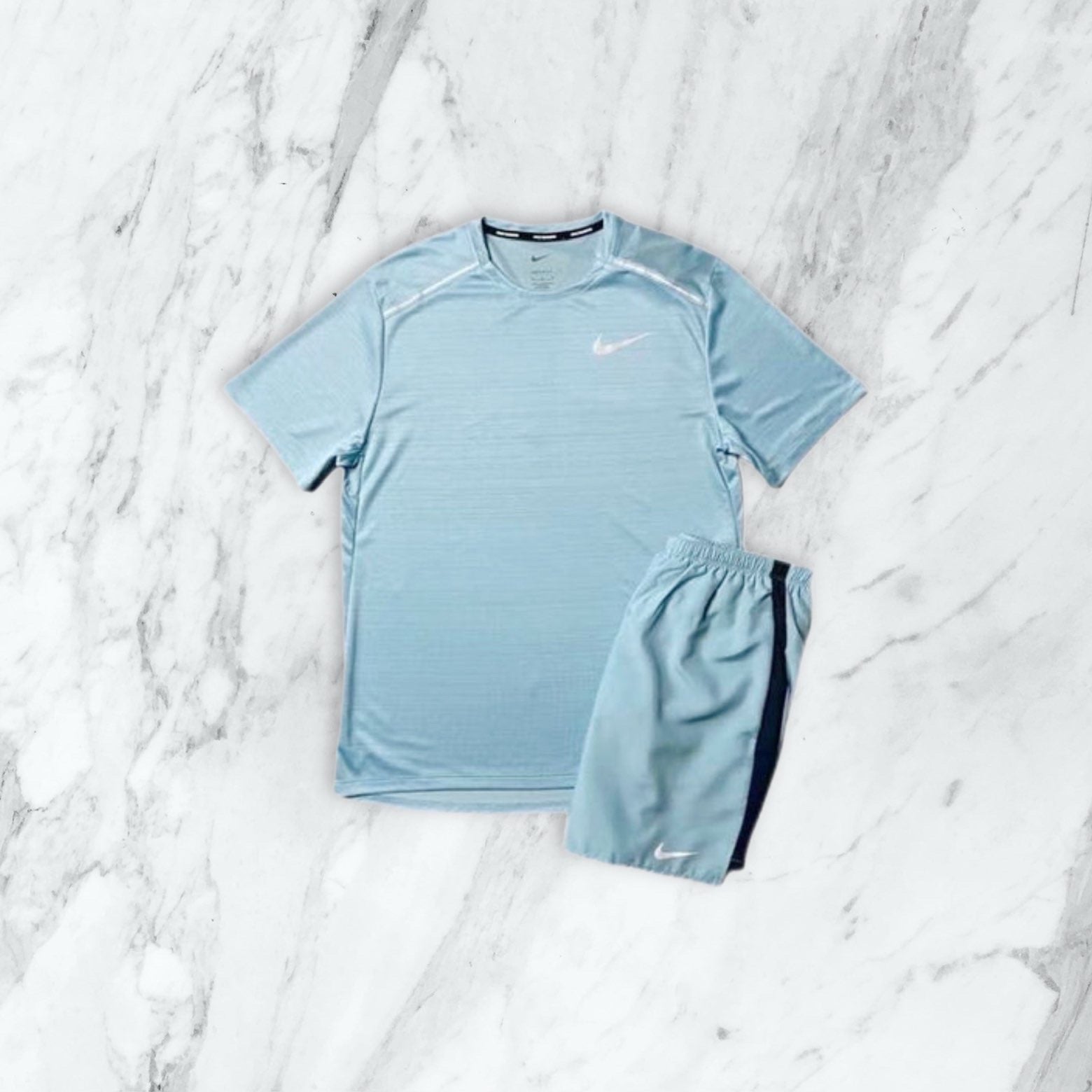 Ensemble Nike Running BLEU