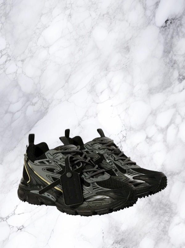 Off White noir